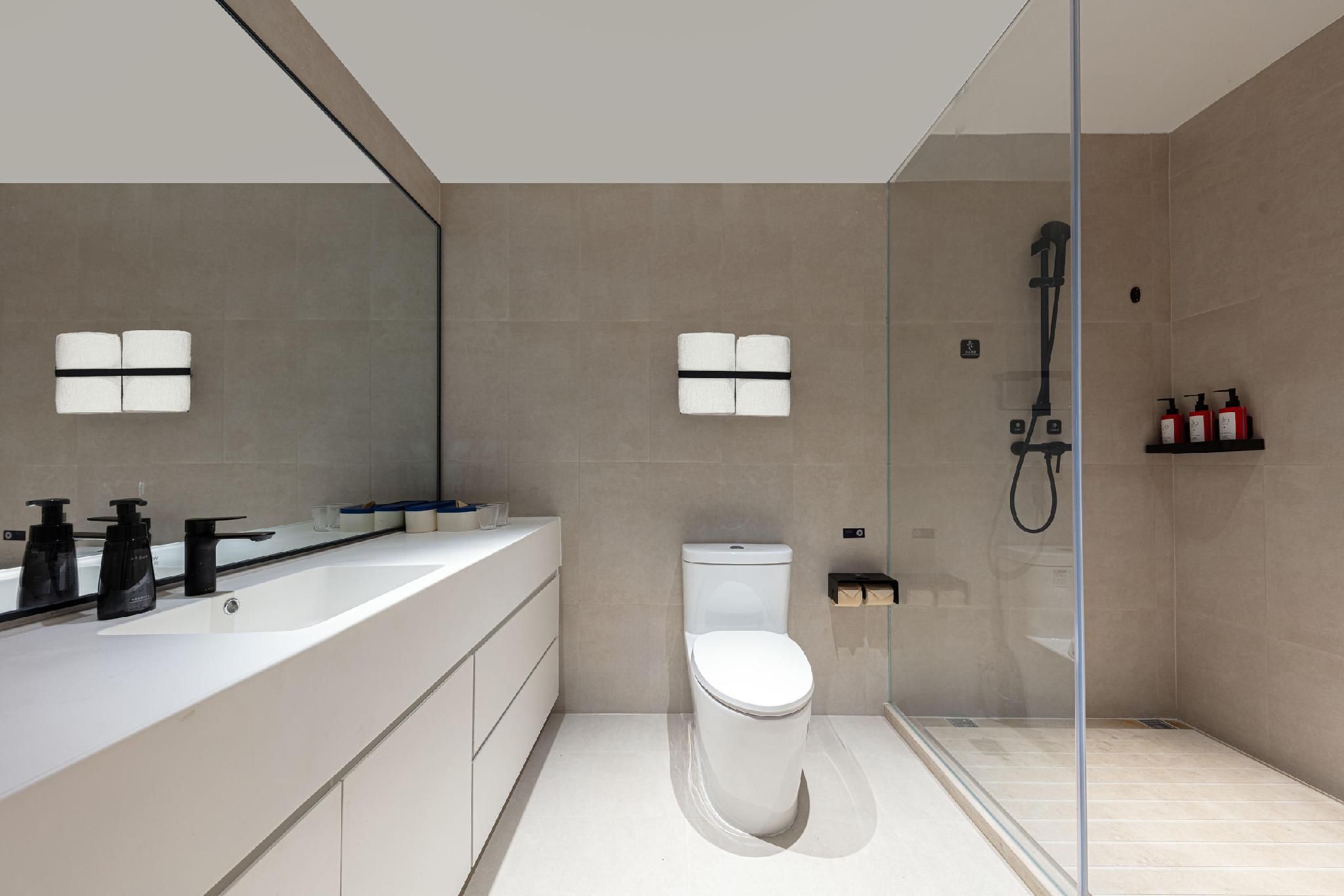 Atour - Superior Suite with Sea View