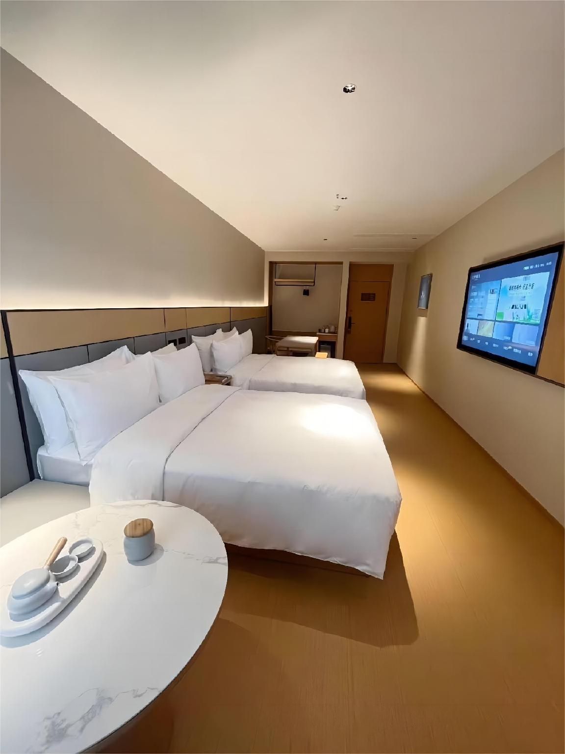 Huazhu - Business Twin Room