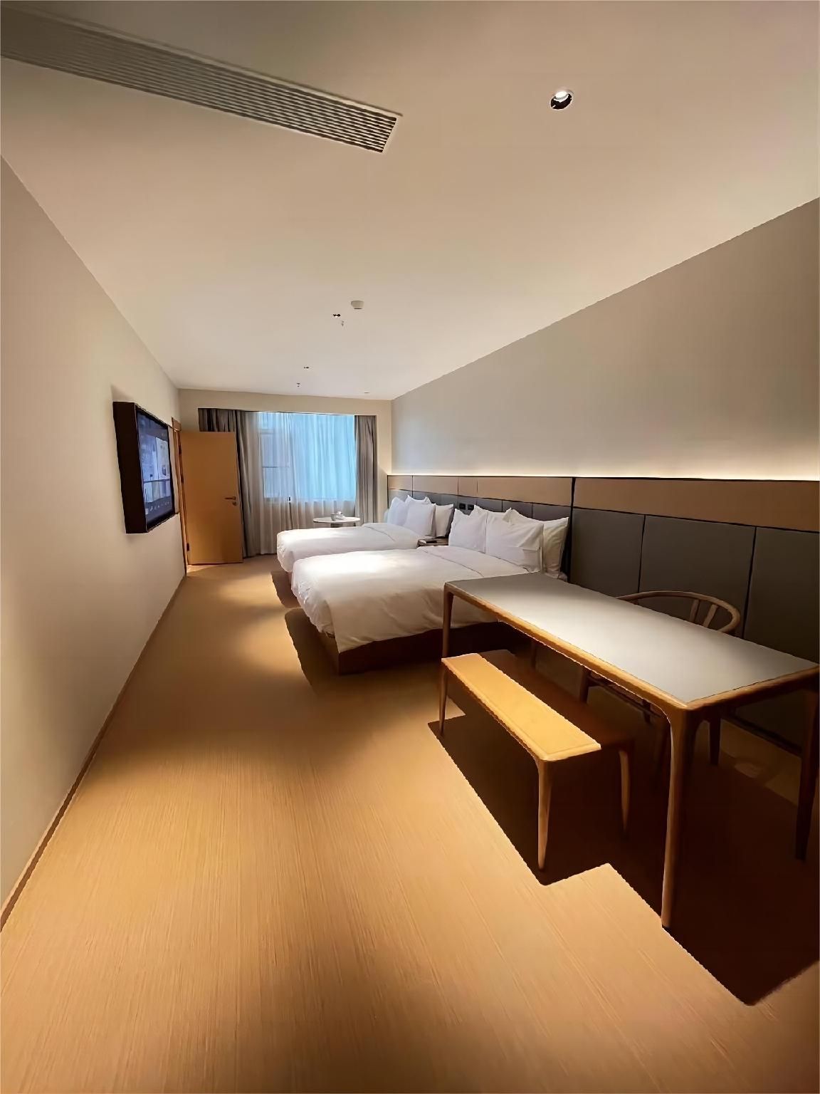 Huazhu - Business Twin Room