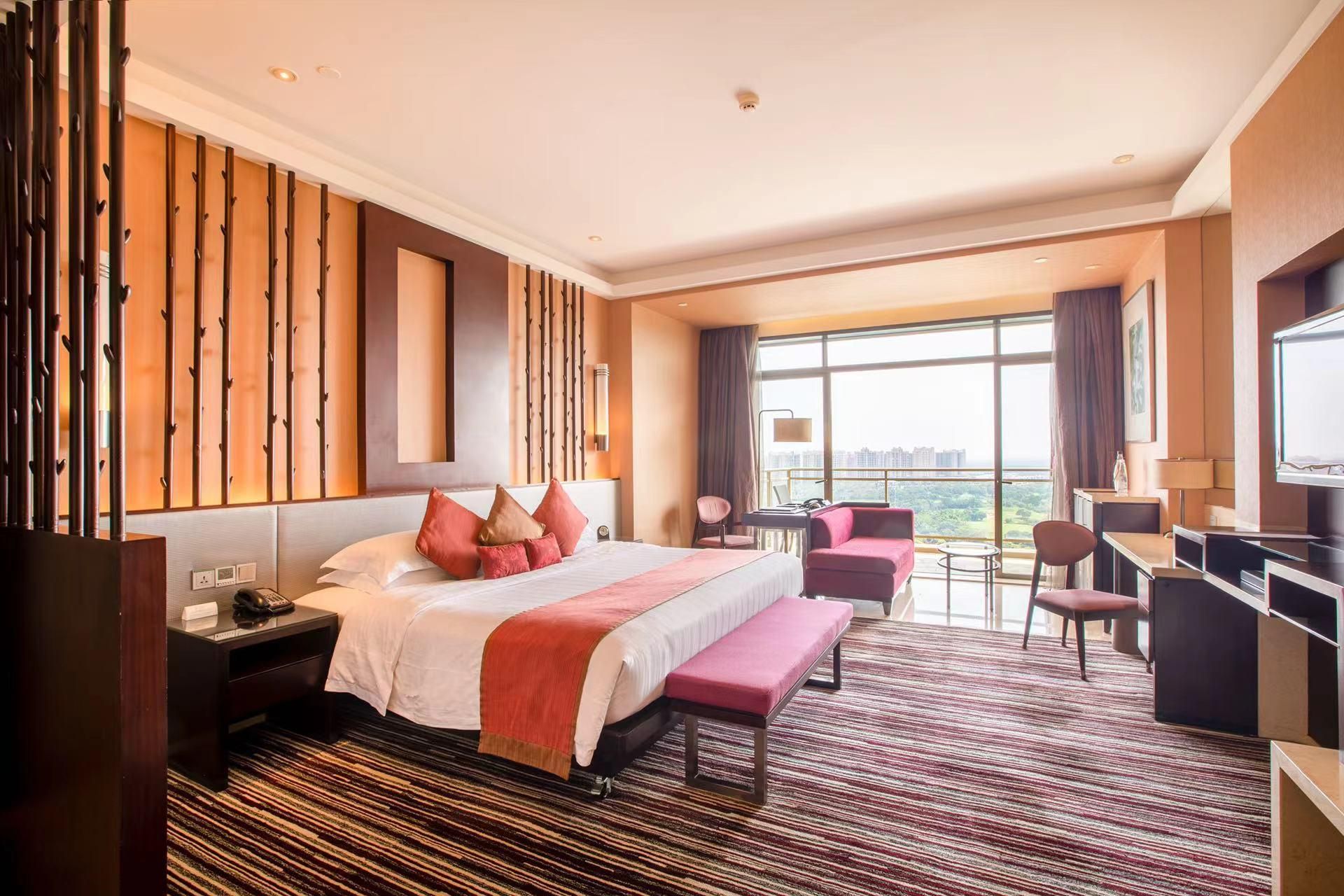 Grand Superior King Room