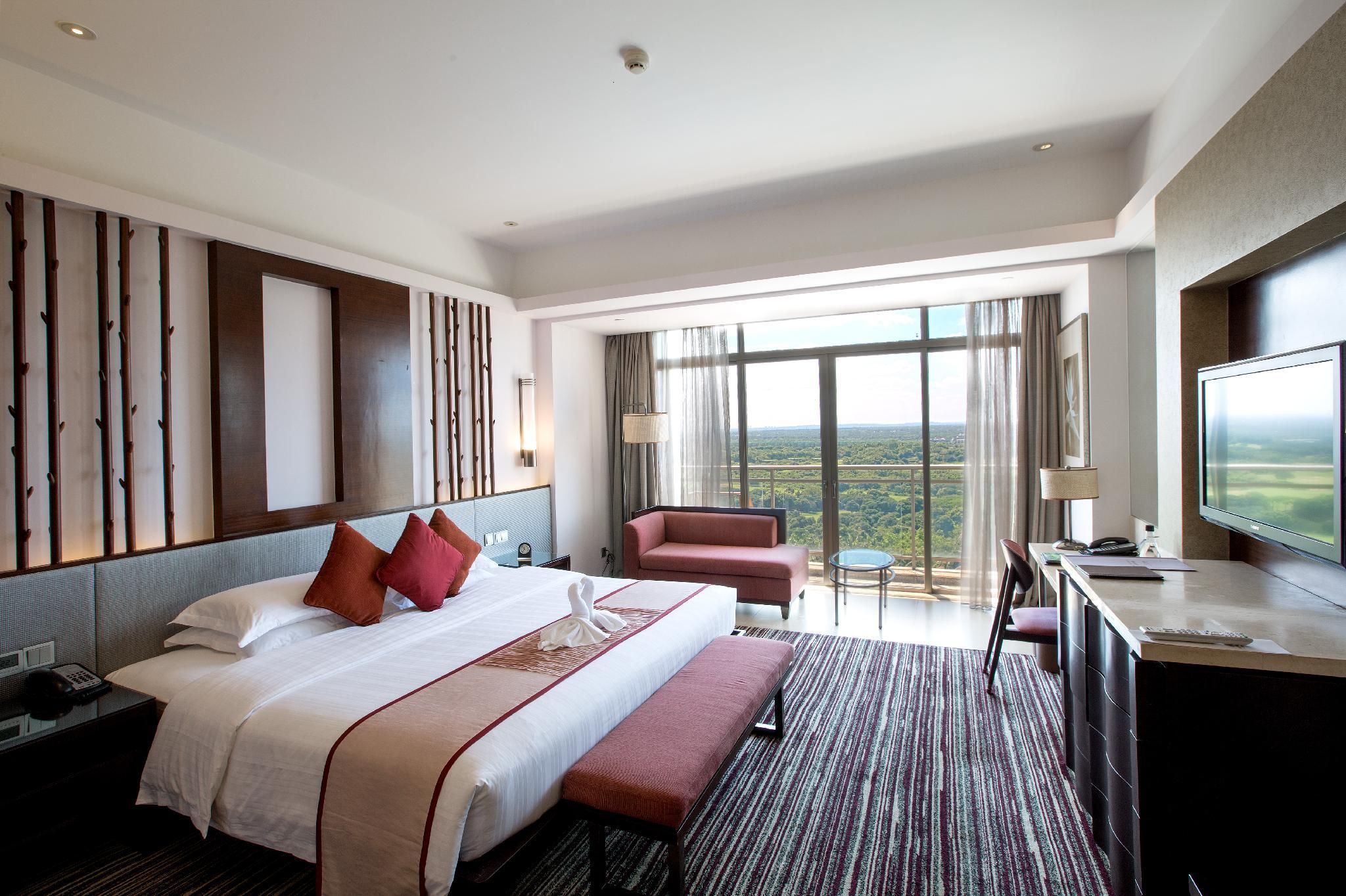 Deluxe Room - King