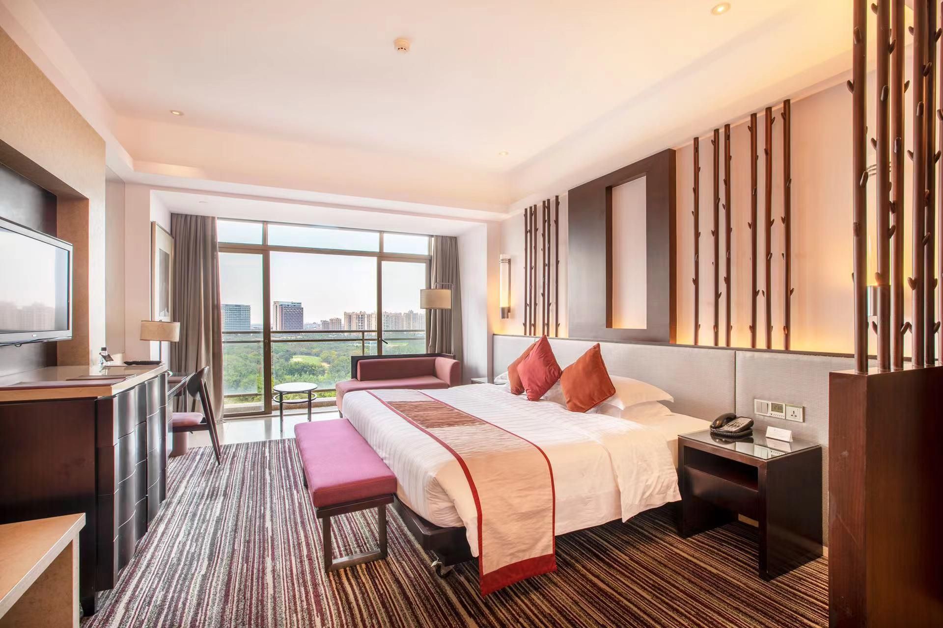 Deluxe Room - King