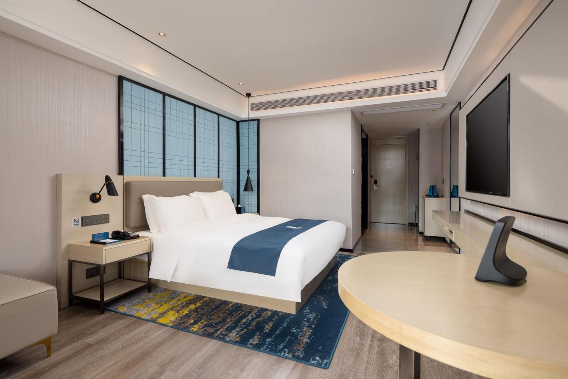 King Room with Lake View
