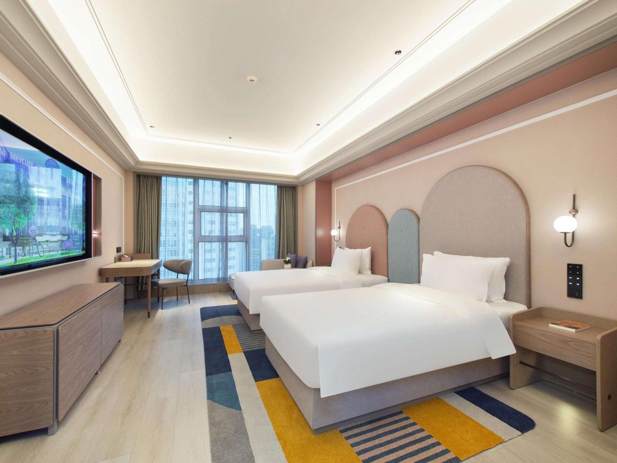 DELUXE ROOM, Two Single Beds