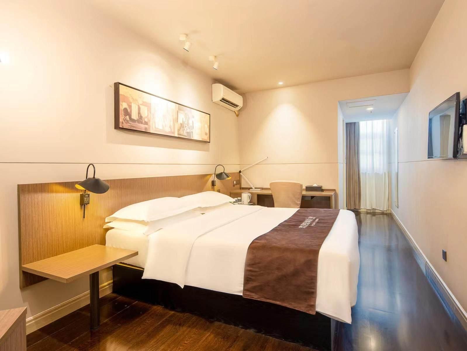 WH - Superior Destress Bed Room