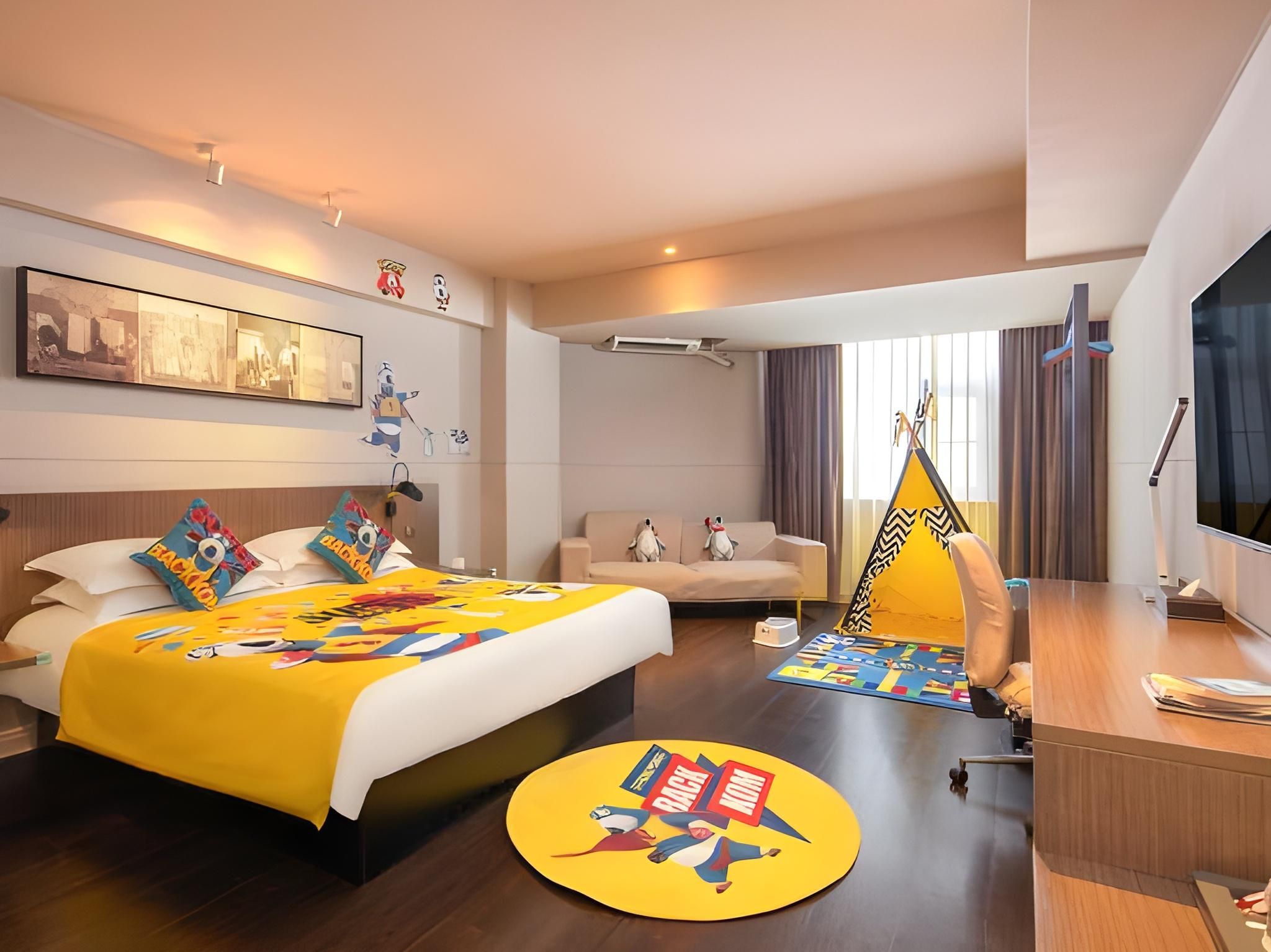 WH - Deluxe Bed Room