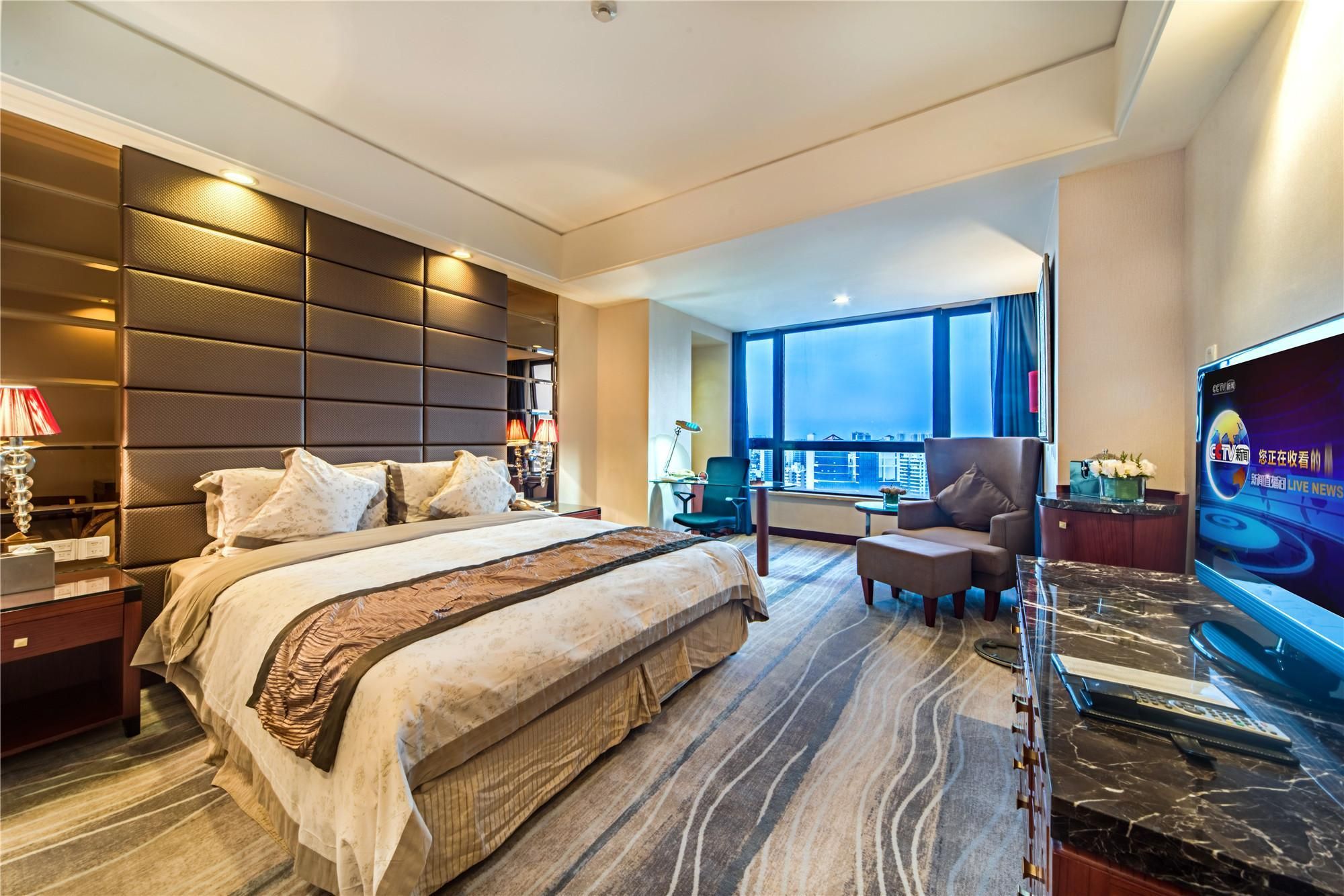 Executive King Room