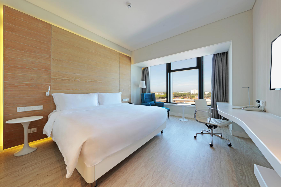 Superior King Room
