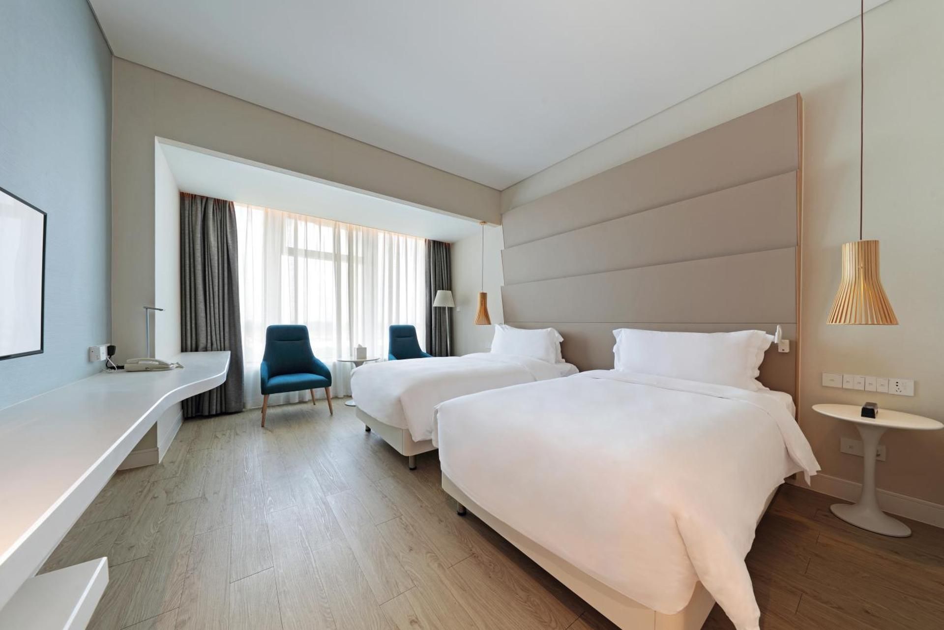 Deluxe Twin Room (5mins Walk to Meilan Airport)