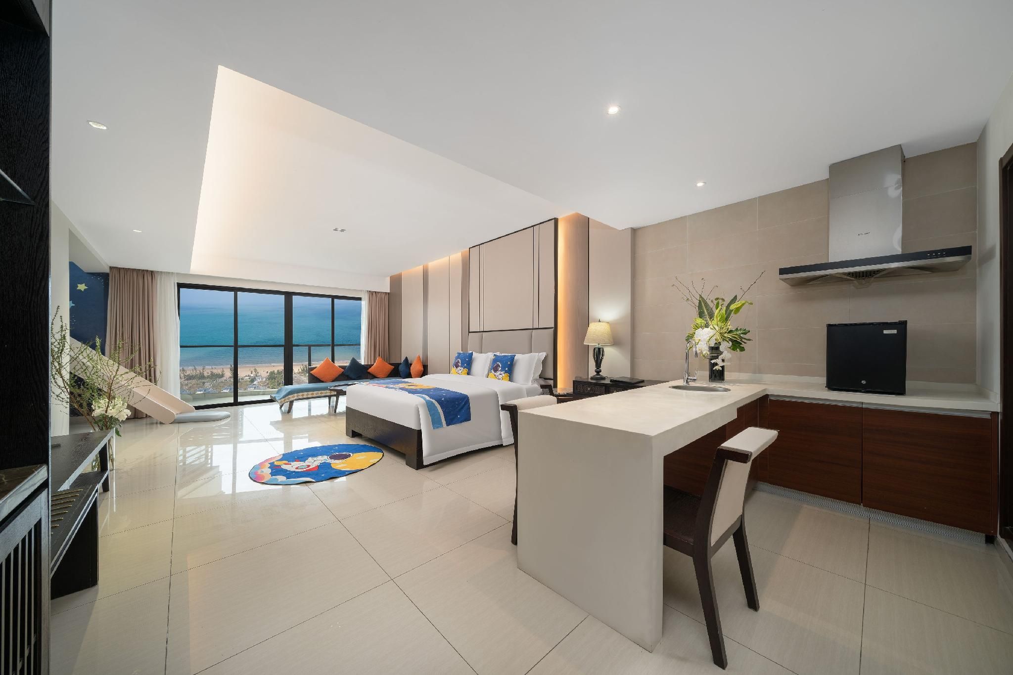 Sea-view Parent-child Room