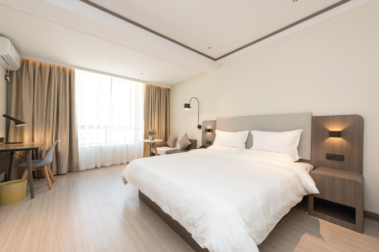 Huazhu - Superior BedRoom