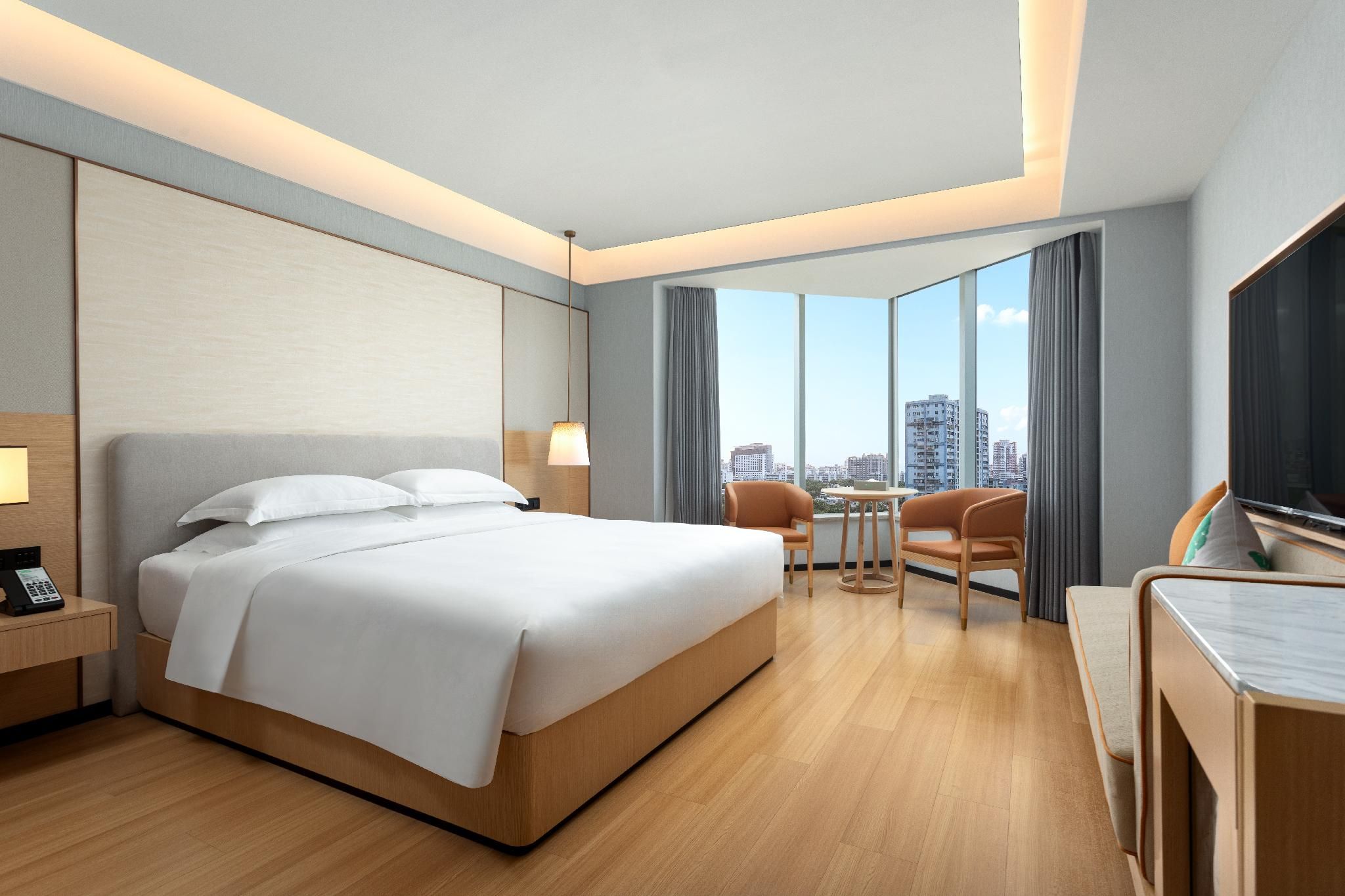 1 King Bed, Deluxe Room, City View, Non-Smoking