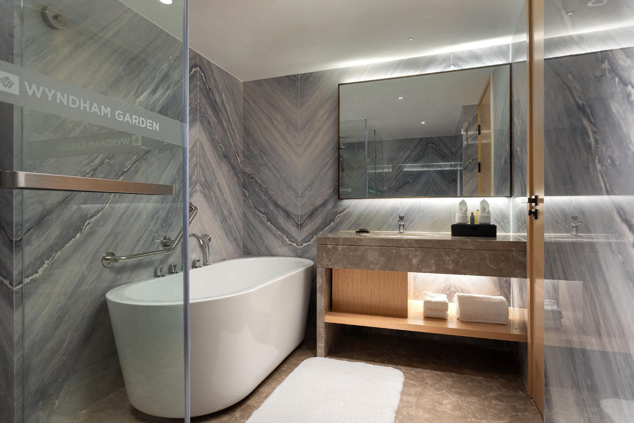 2 Twin Beds, Premier Room, Non-Smoking