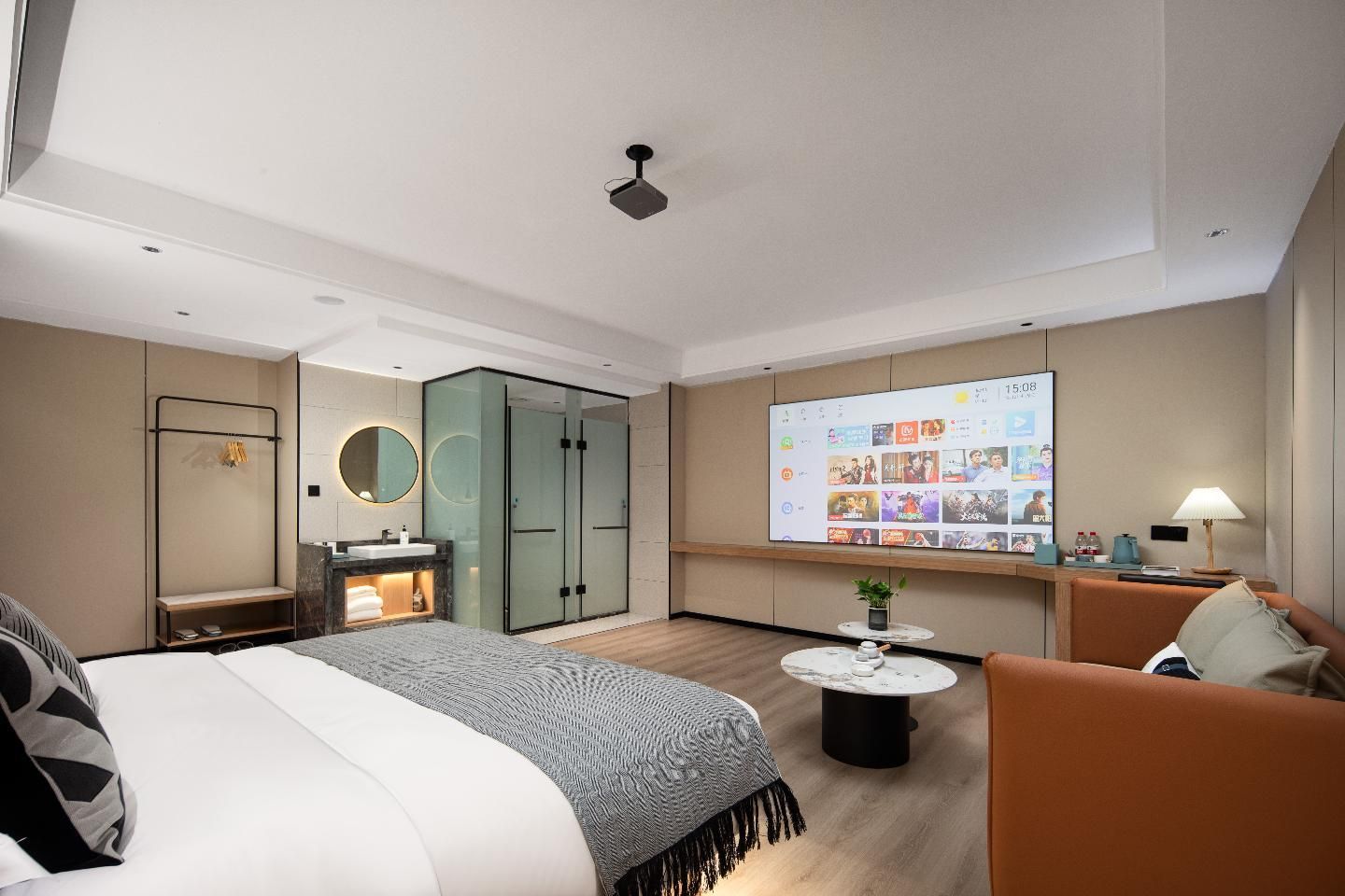 Dossen - Deluxe Cinema 1 Bed Room