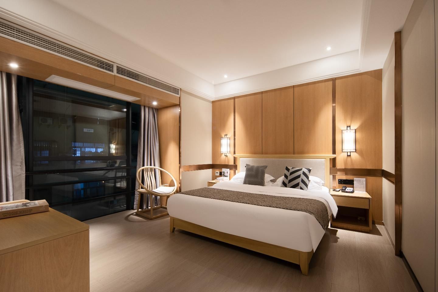 Dossen - Zhineng Executive Suite