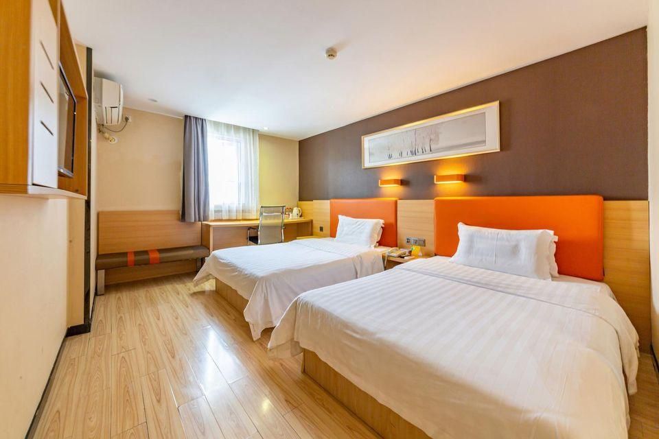 Featured Twin Room