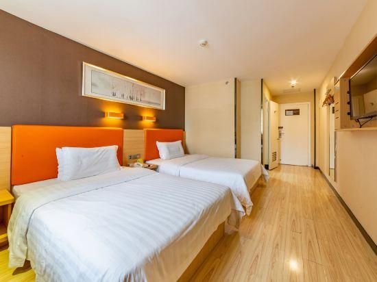 Featured Twin Room