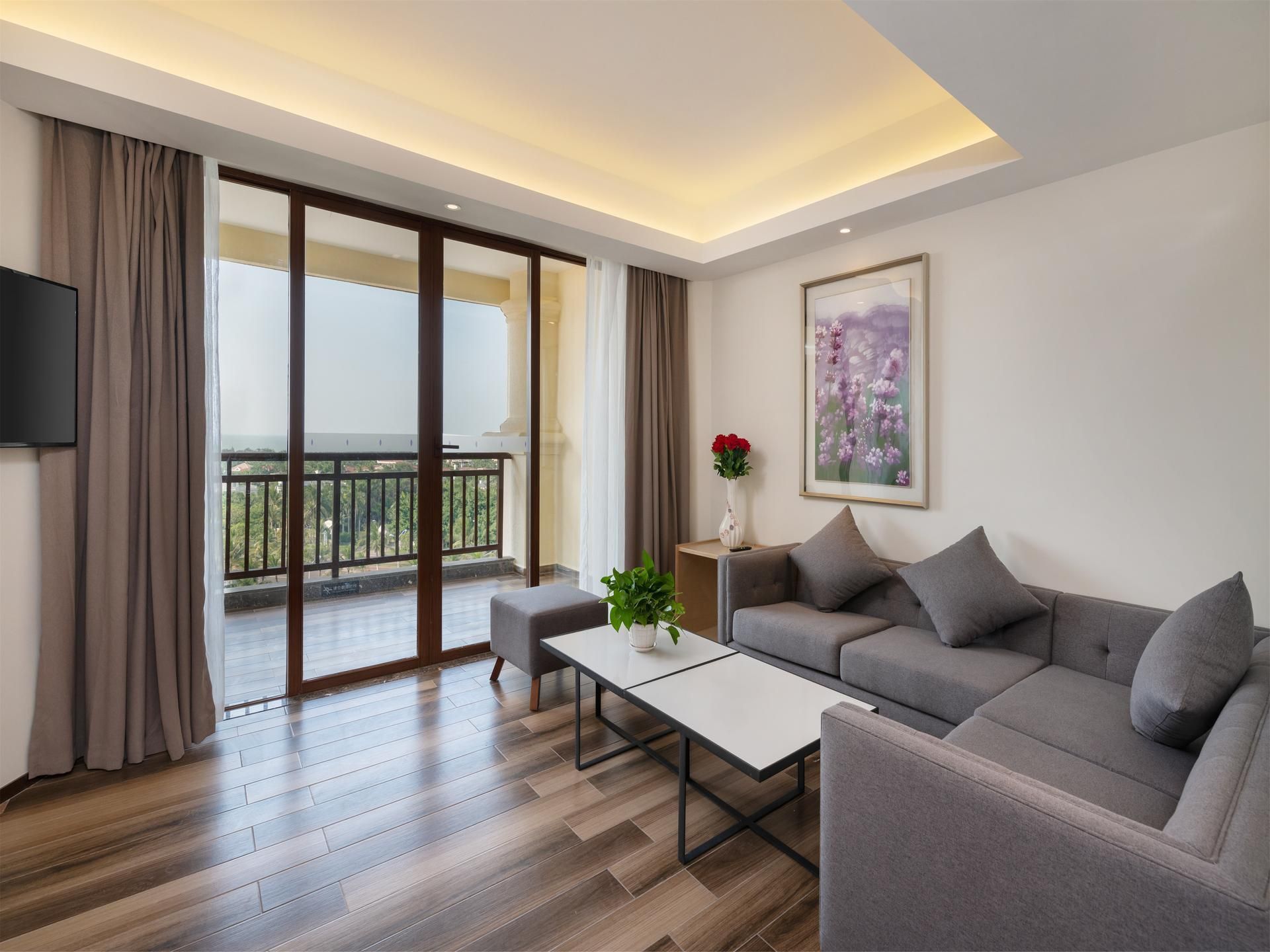 Deluxe Suite