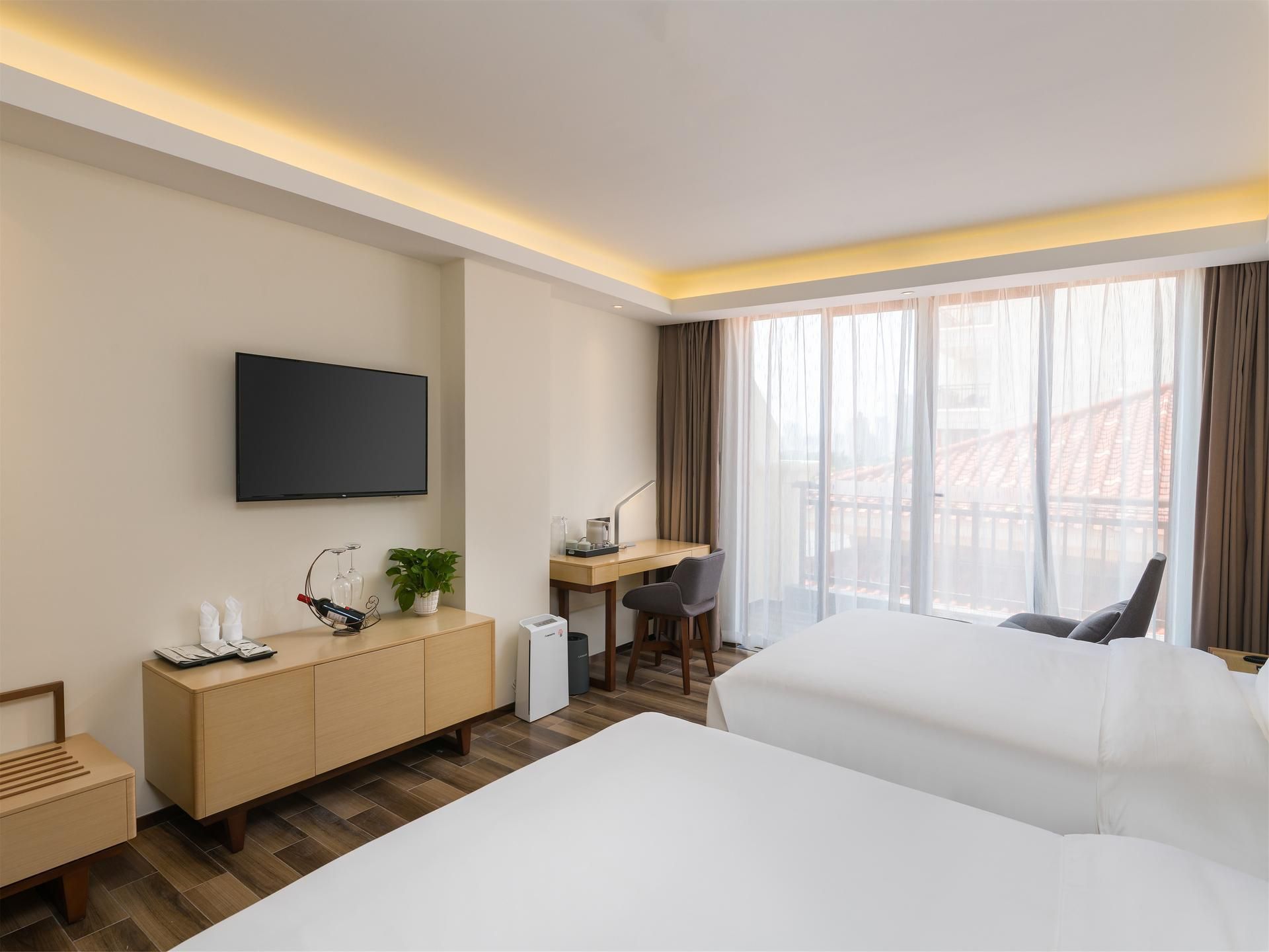 Twin Deluxe Room