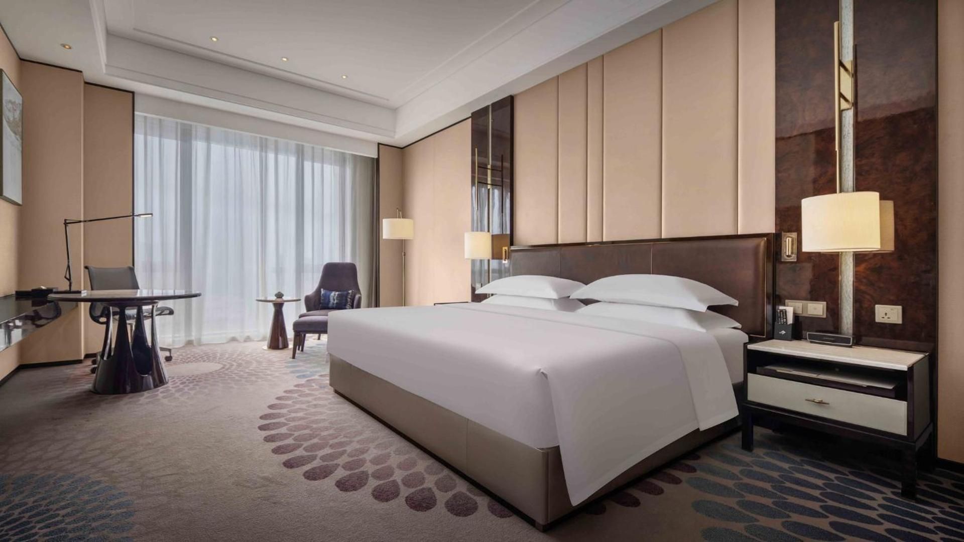 Super King Room with Garden View - Lounge Access