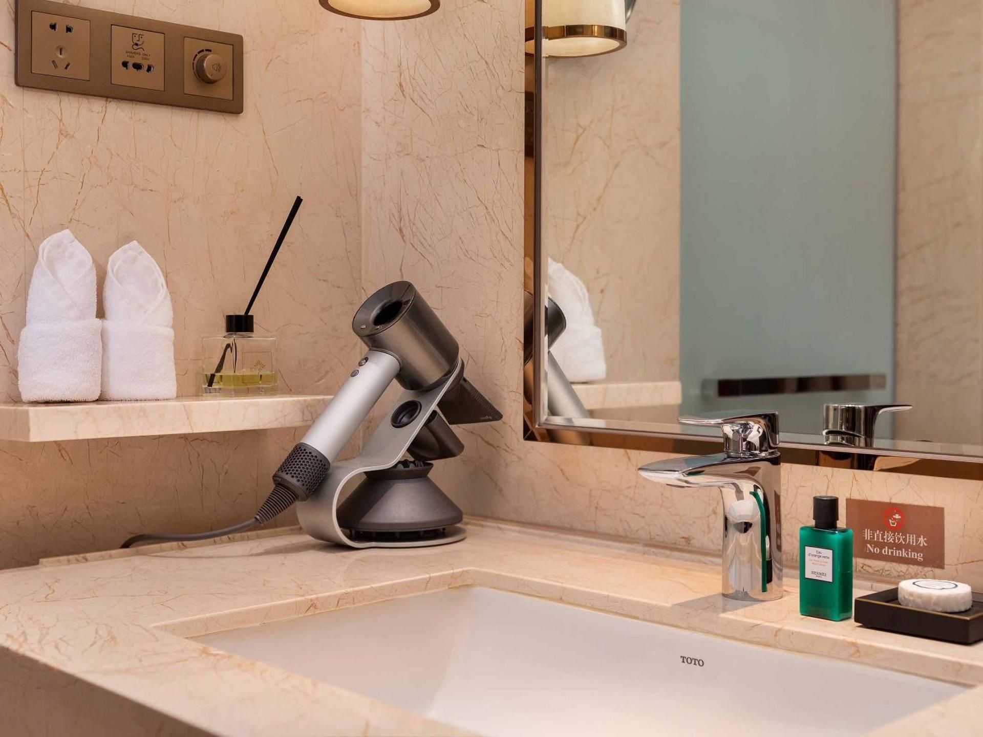 Grand Executive Suite