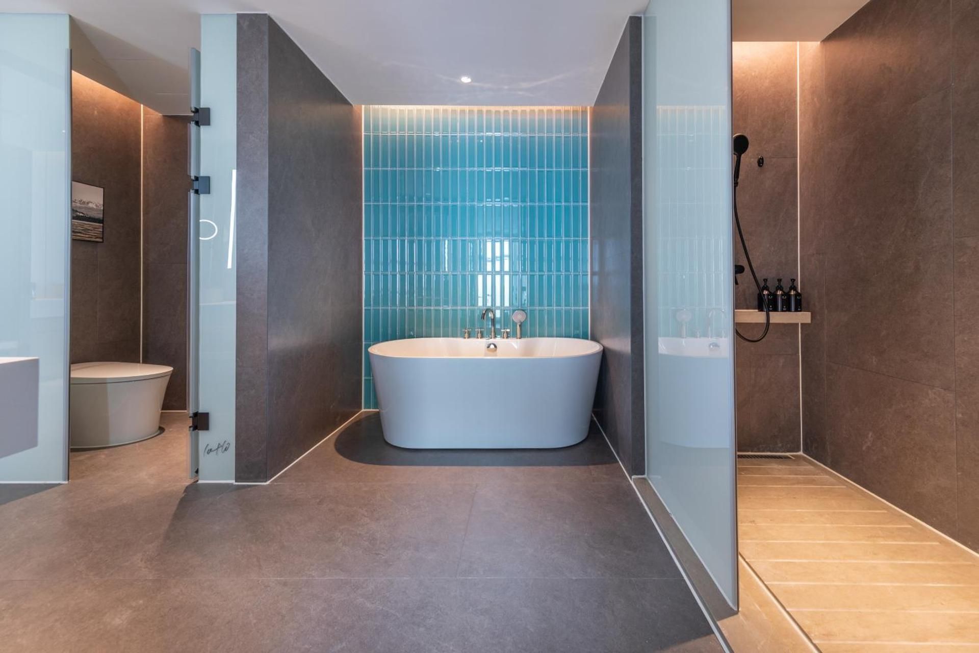 Jimu Family Suite with Sea View