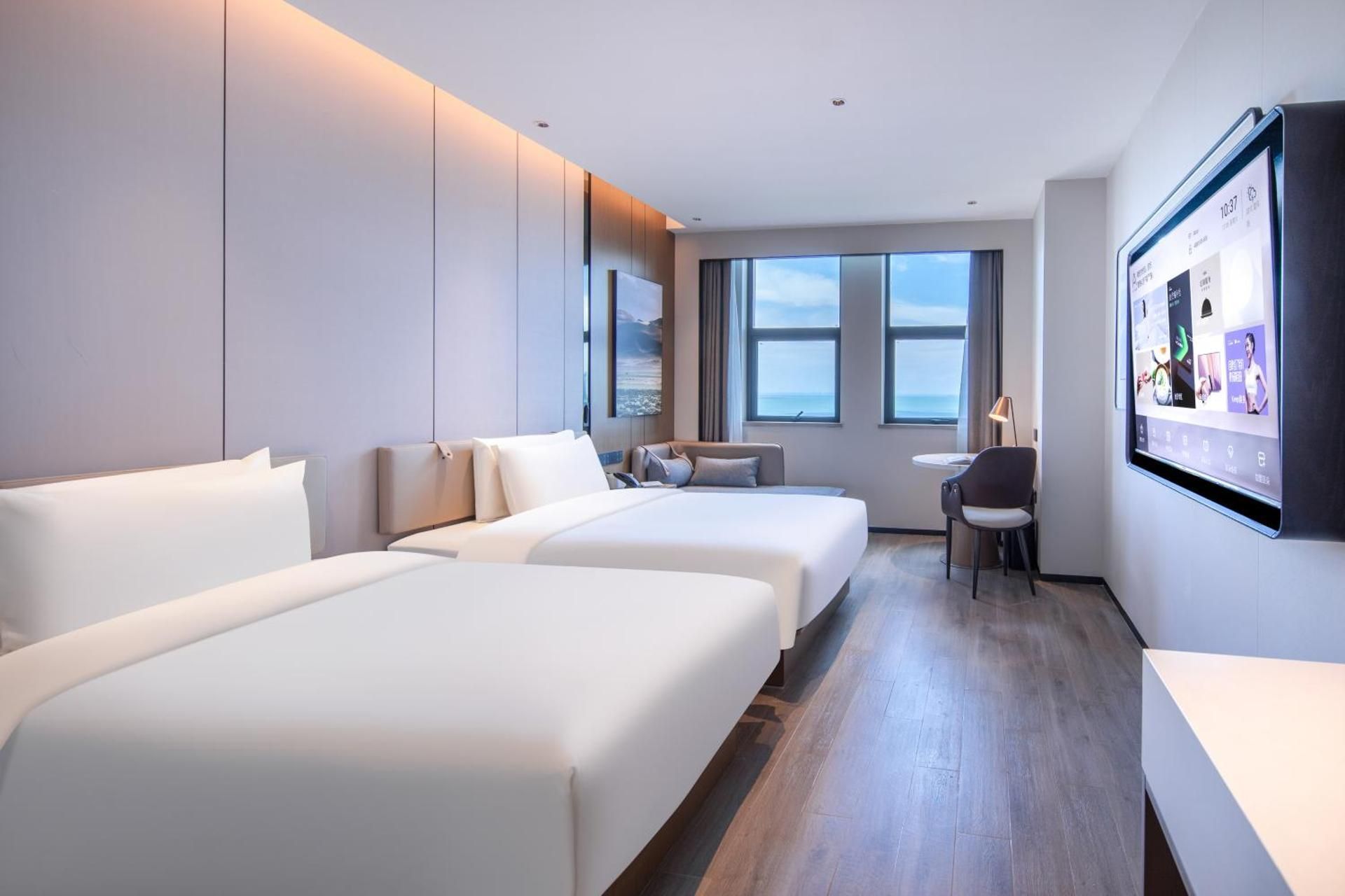 Family Room with Sea View