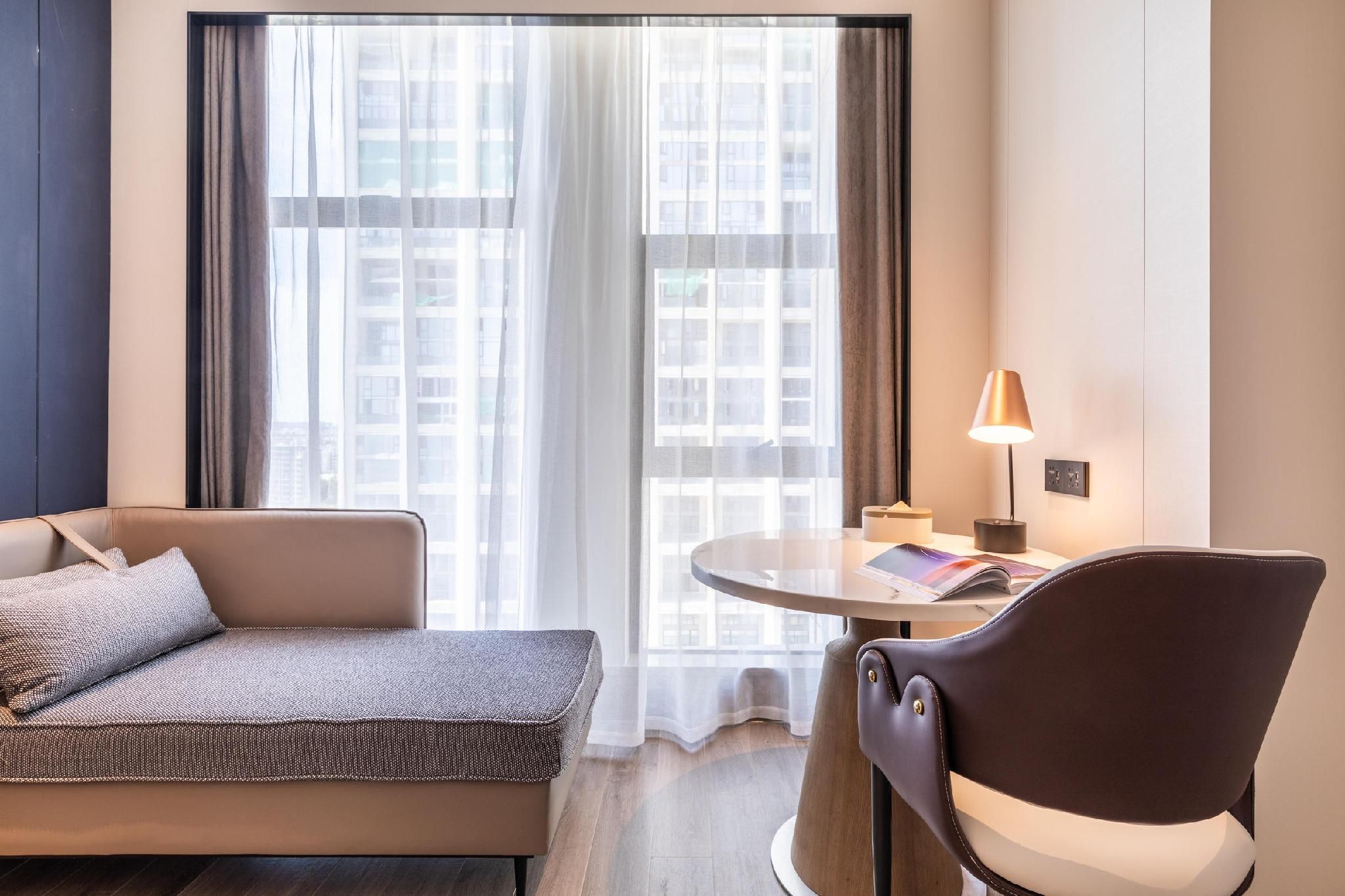 Atour - Superior 1 Bed Room with City View