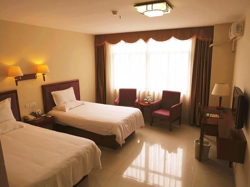 Twin Business Room