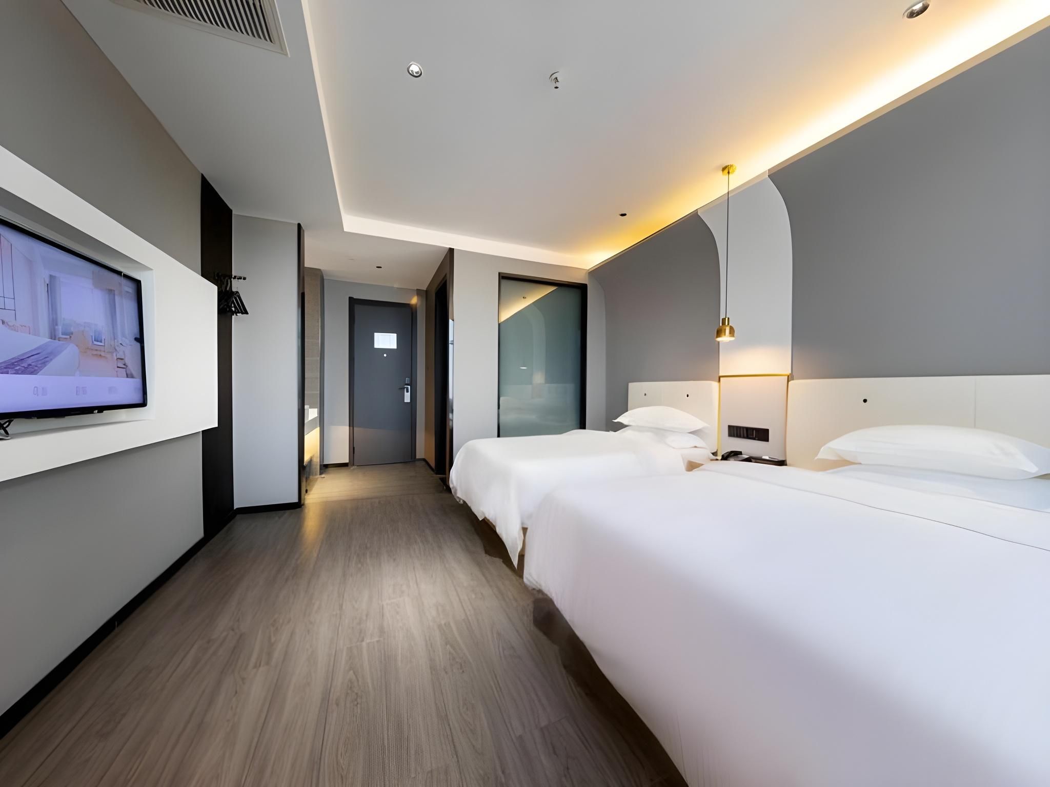 Twin Business Room