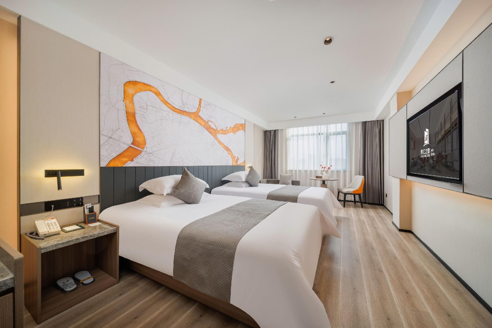 WH - Deluxe Room Twin