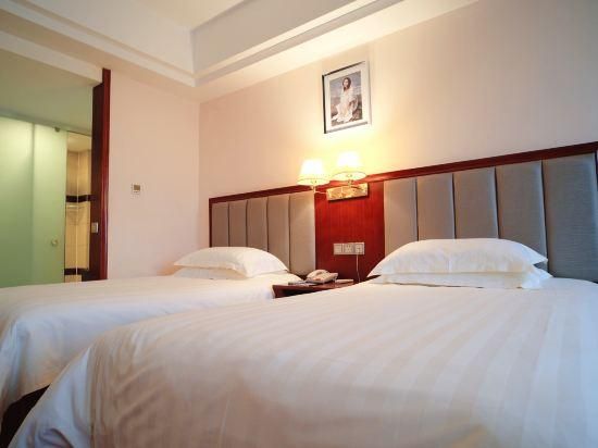 Twin Bed Standard Room