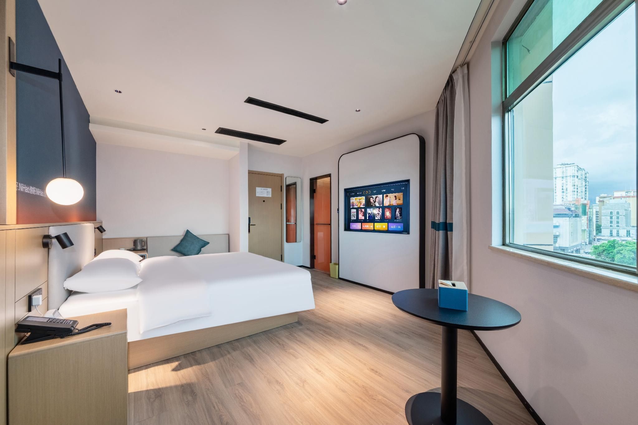 Huazhu - Superior BedRoom
