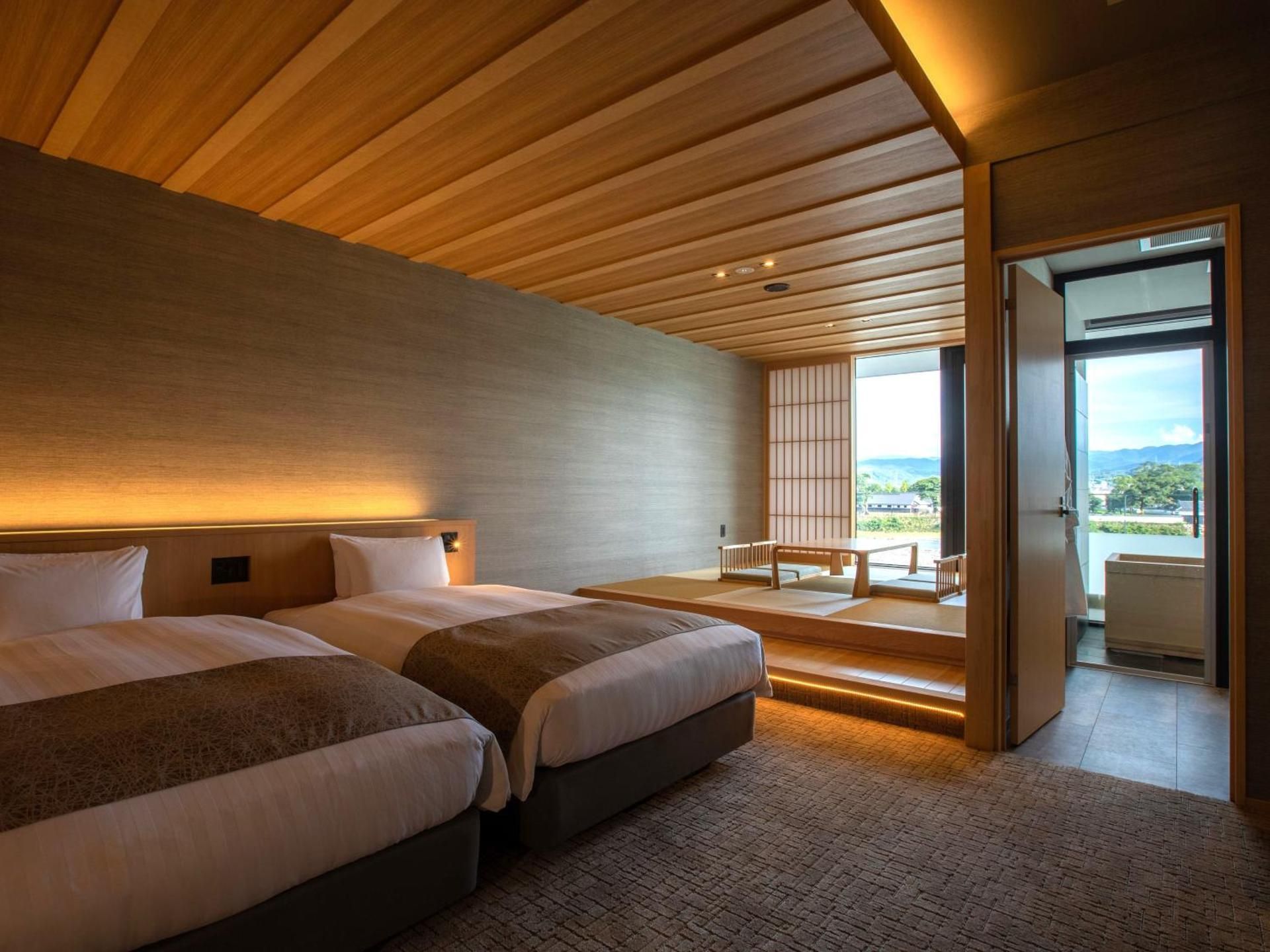 Quadruple Room with Private Bathroom