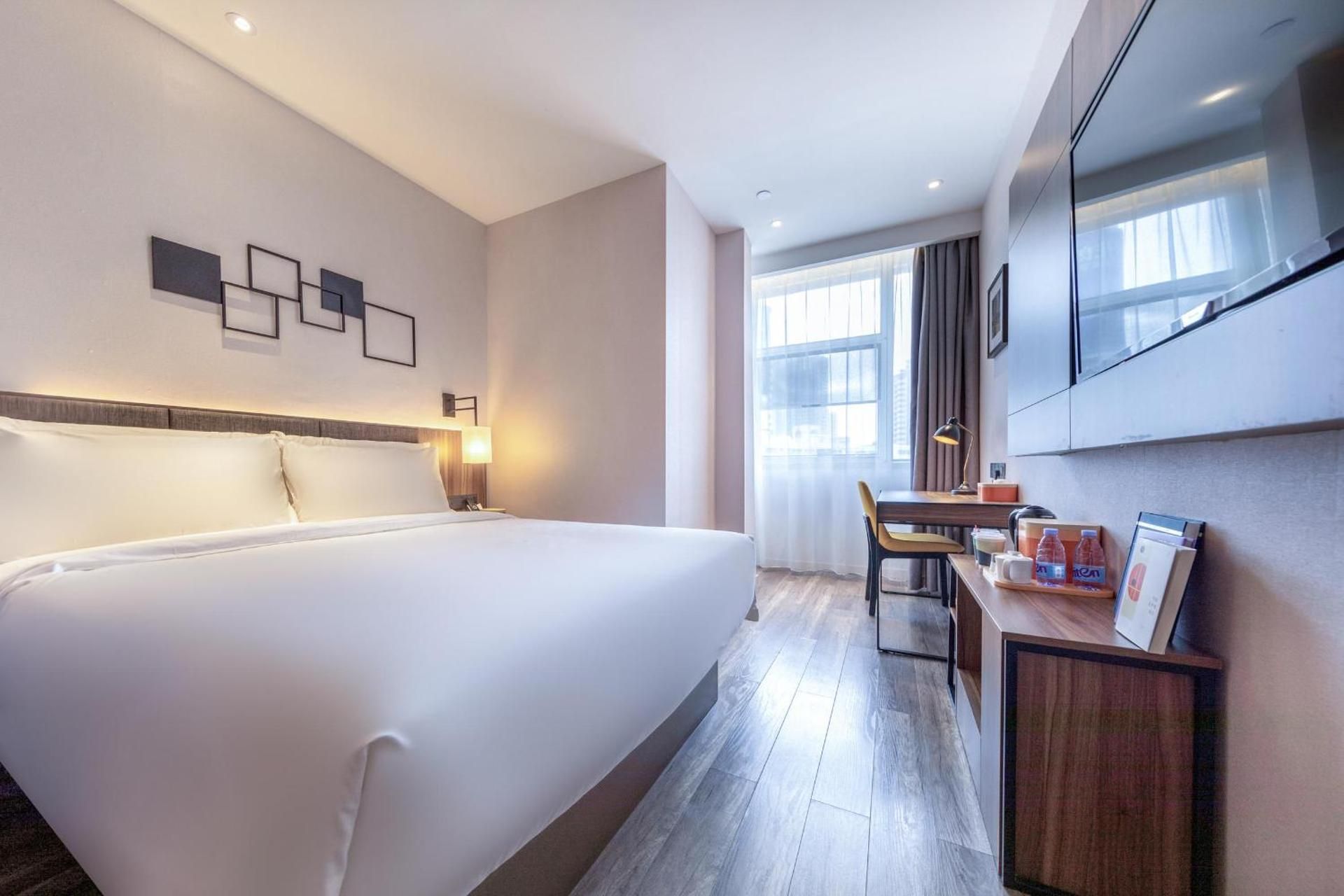 Executive room, Guest room, 1 Queen