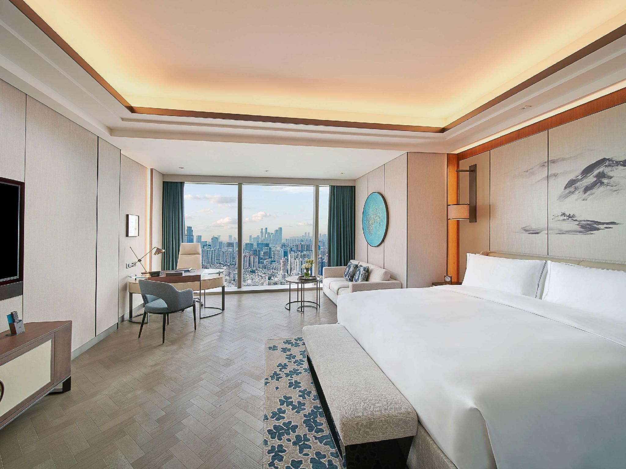 Raffles Shenzhen Deluxe King Bed City View