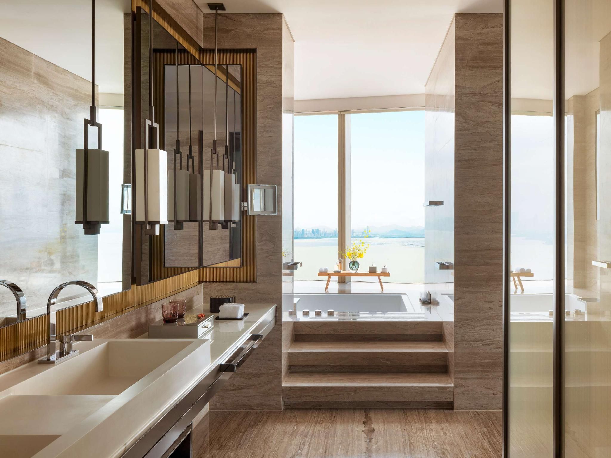 Metropolitan Suite Sea View