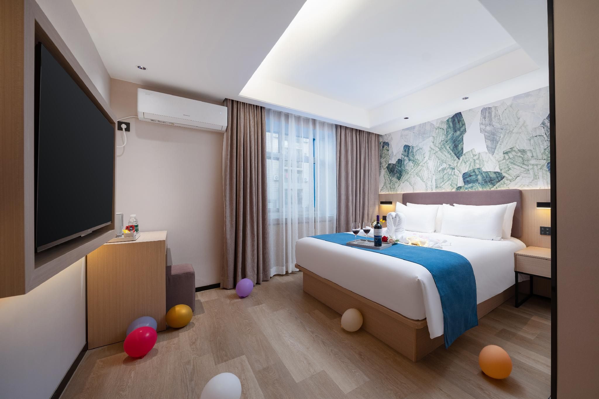 Deluxe Double Room With Window