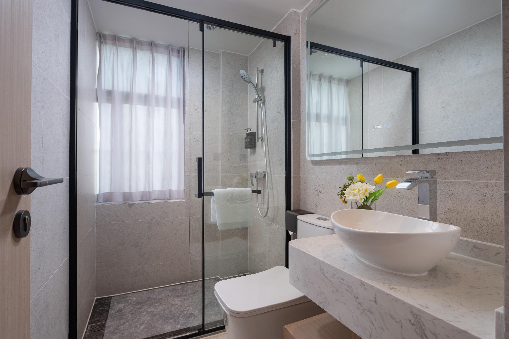 Naiwei L Executive Apartments Deluxe Double Twin 3