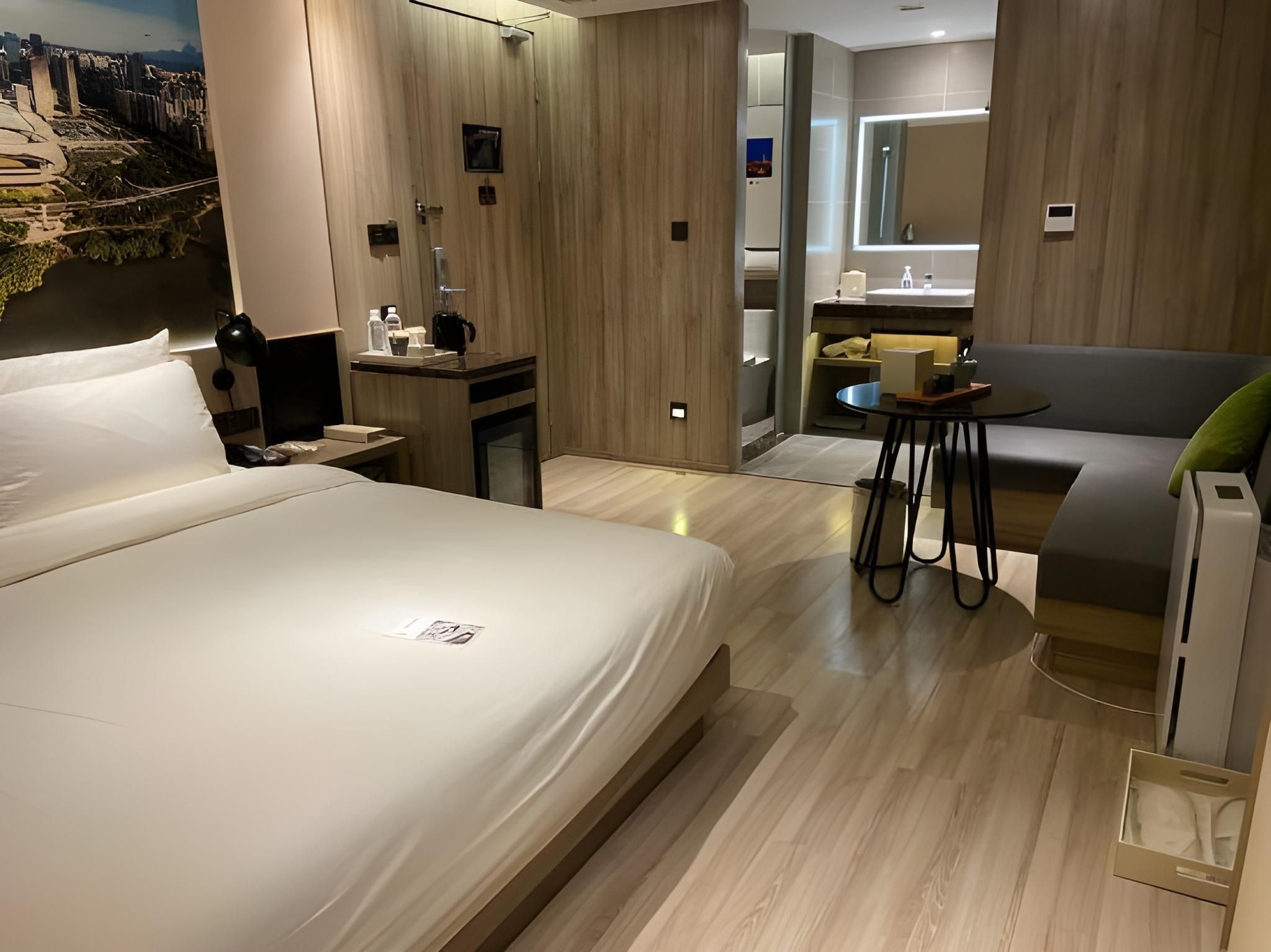 Atour - Elegant Room