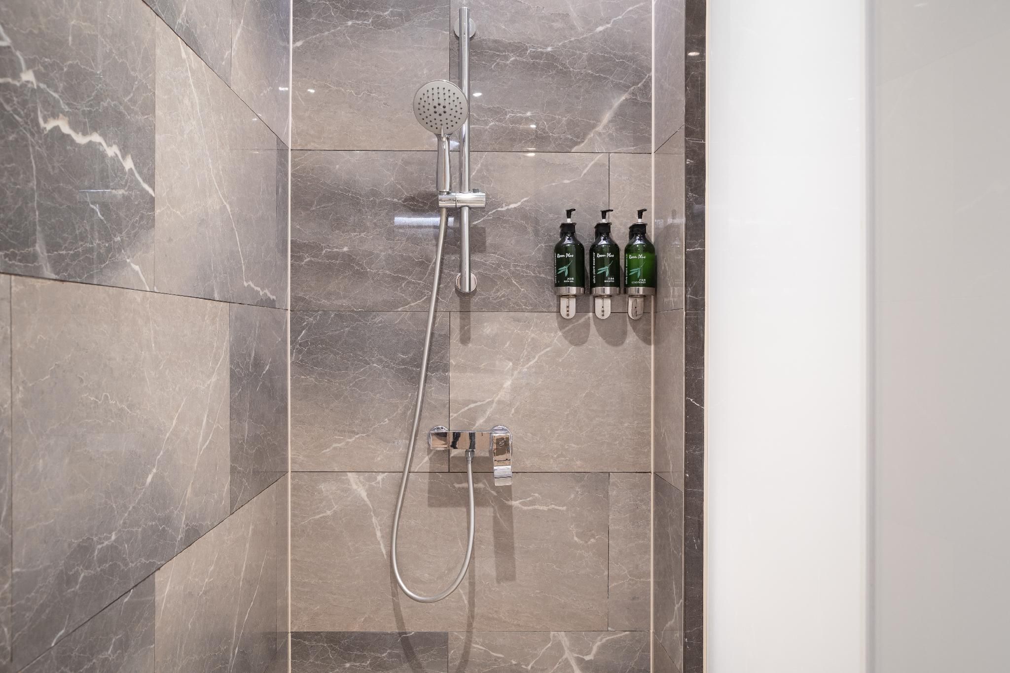 Business Single Room without Window