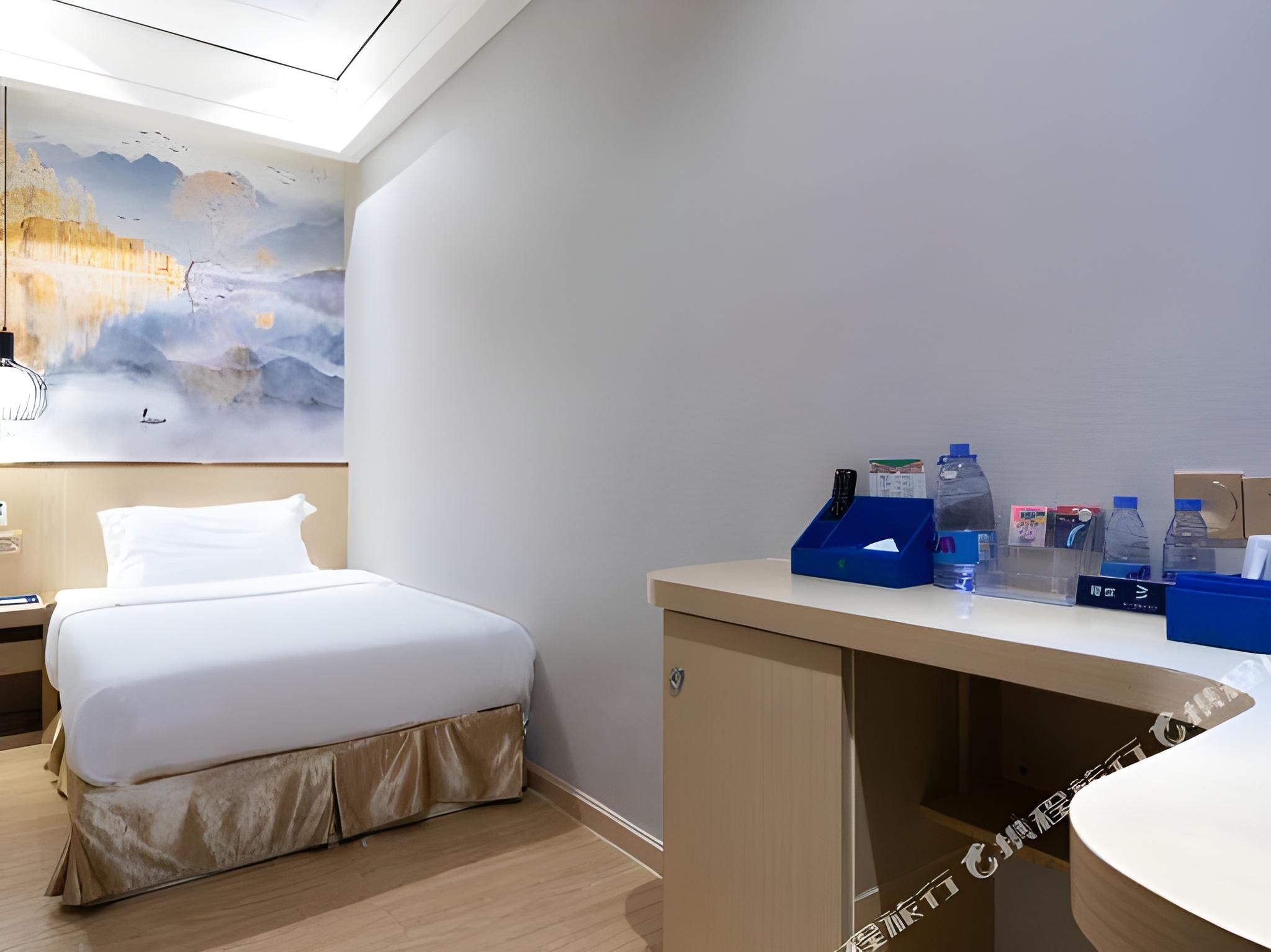Single Room without Window