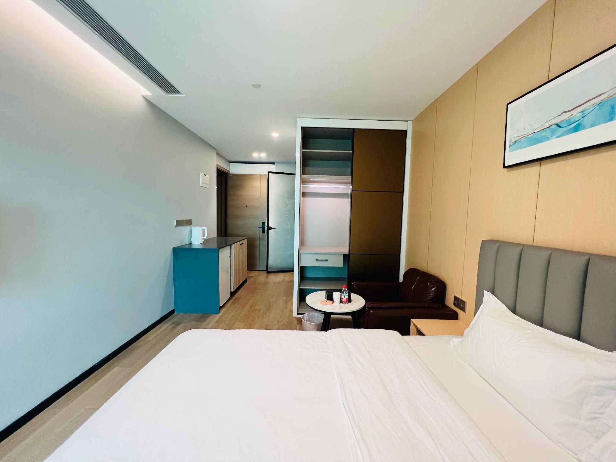 1-Bedroom Room