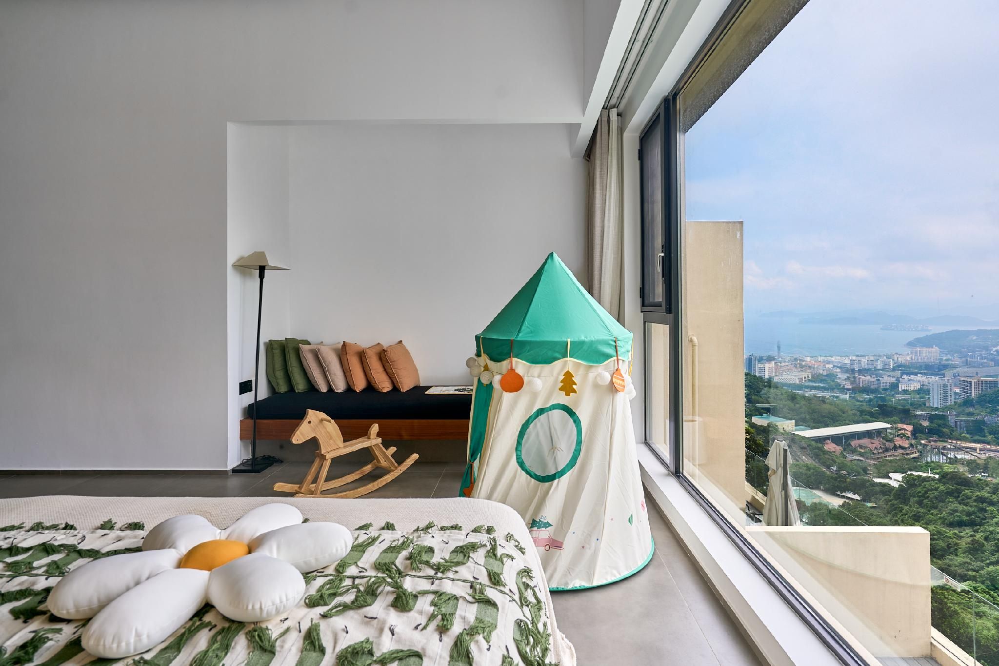 Family Twin Room - Non-Smoking
