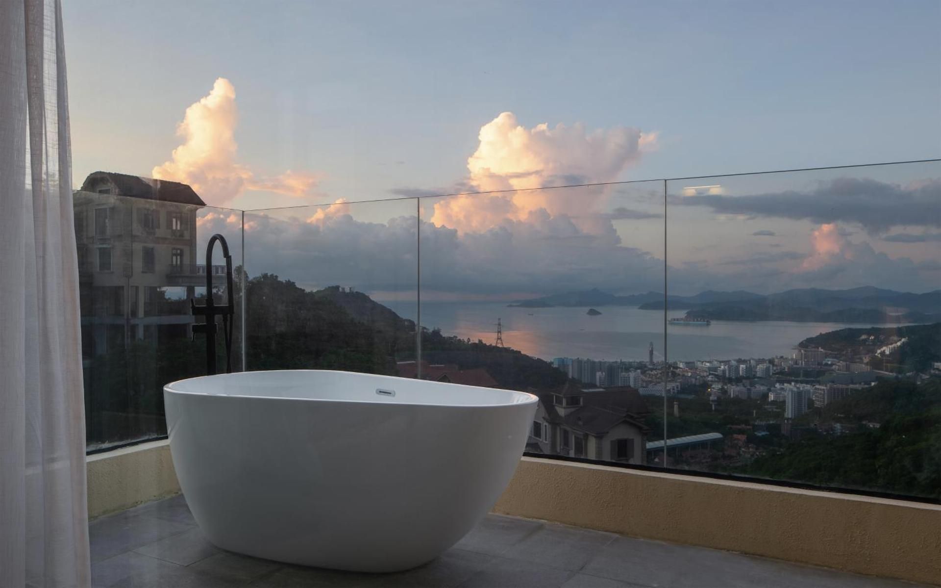 Double Room with Mountain View