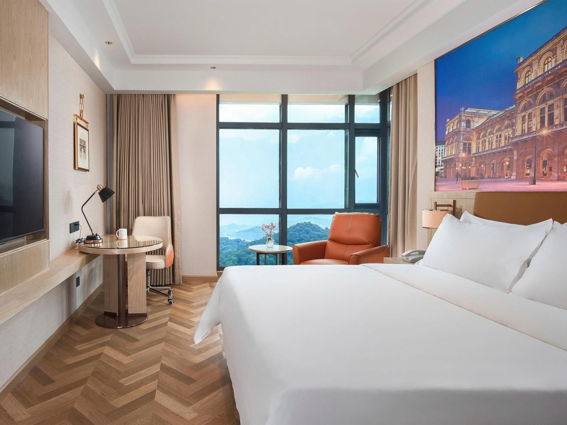 Double Room with Lake View