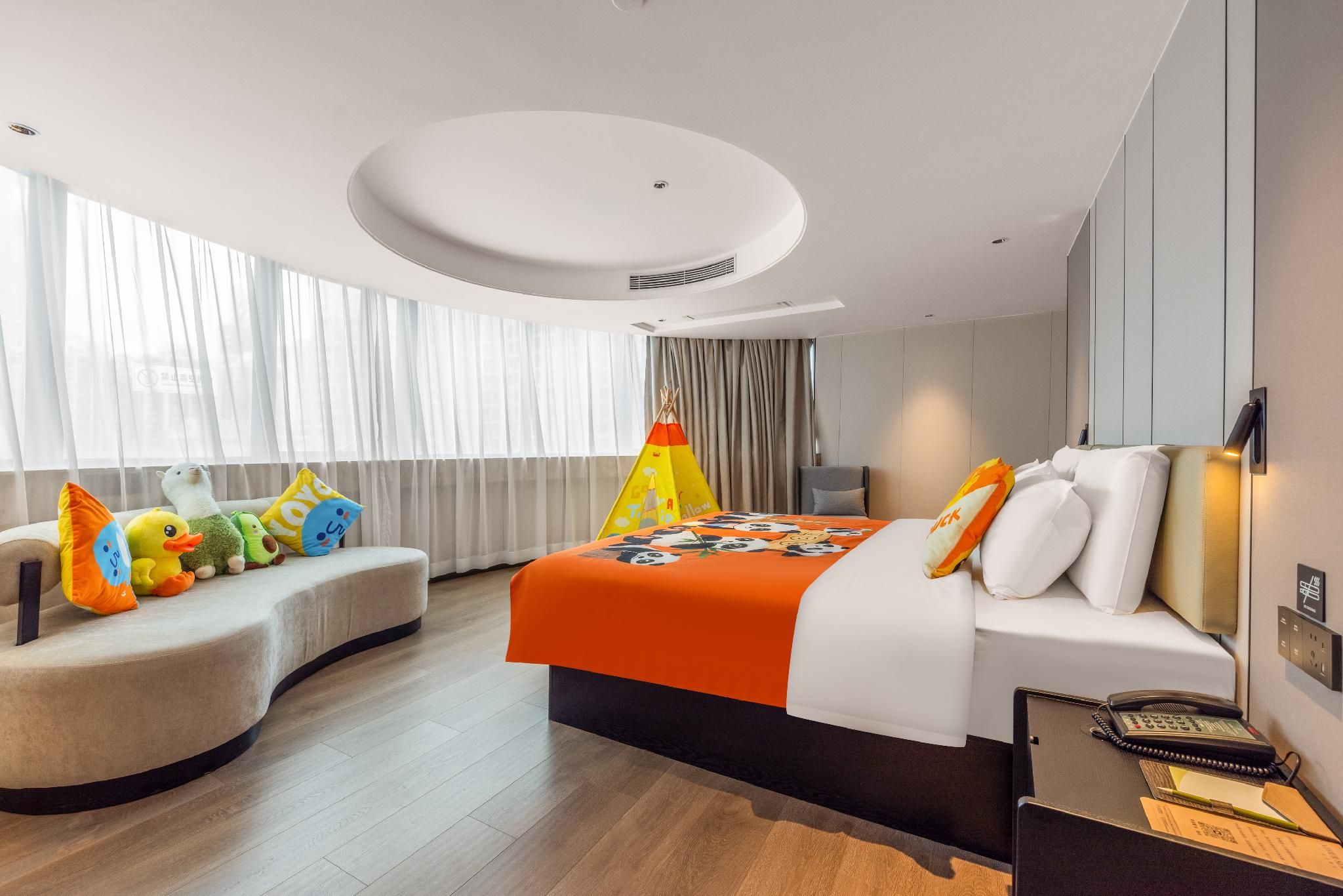 Atour - JIMU Family Bonding Suite