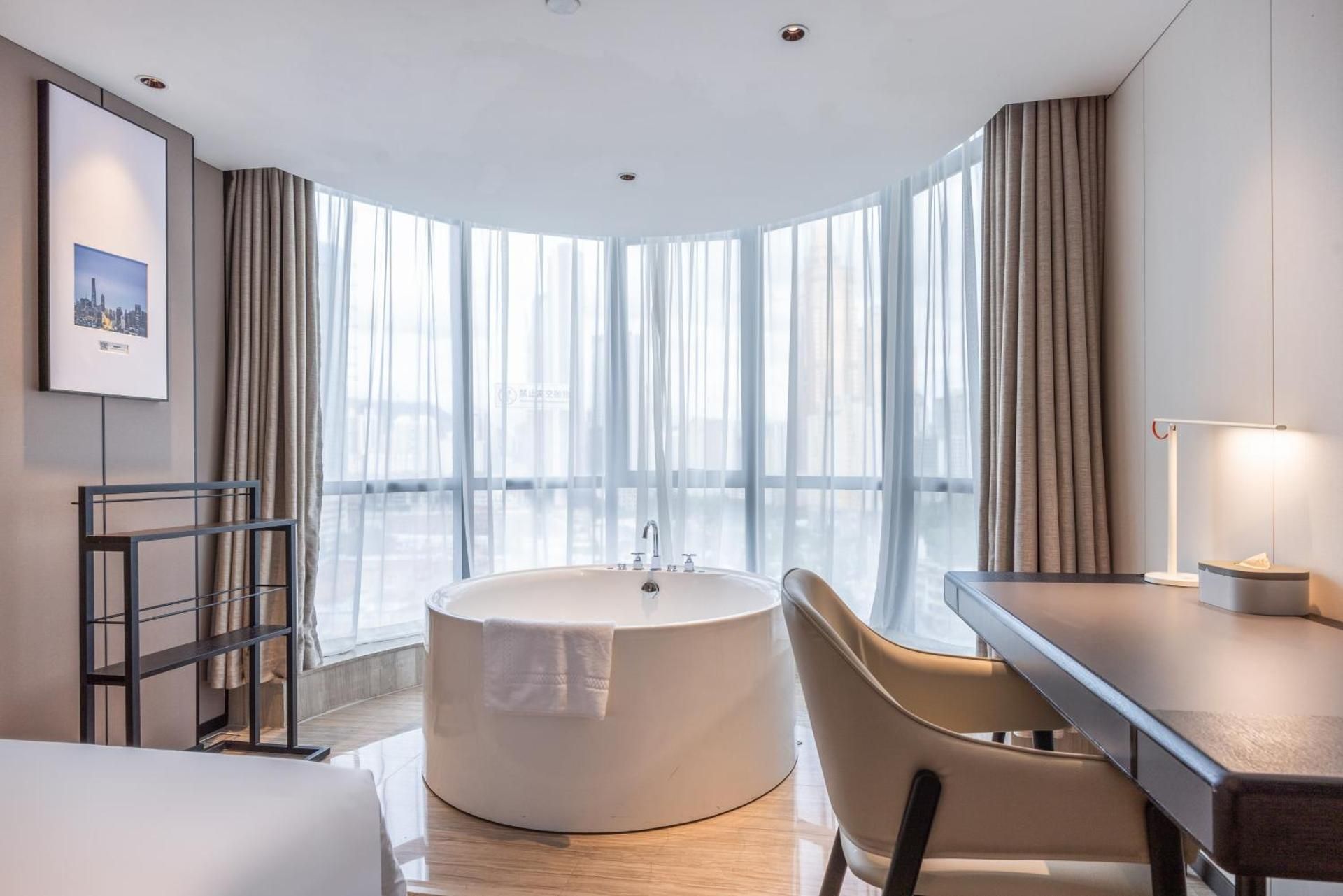 Jimu Double Room with Bathtub