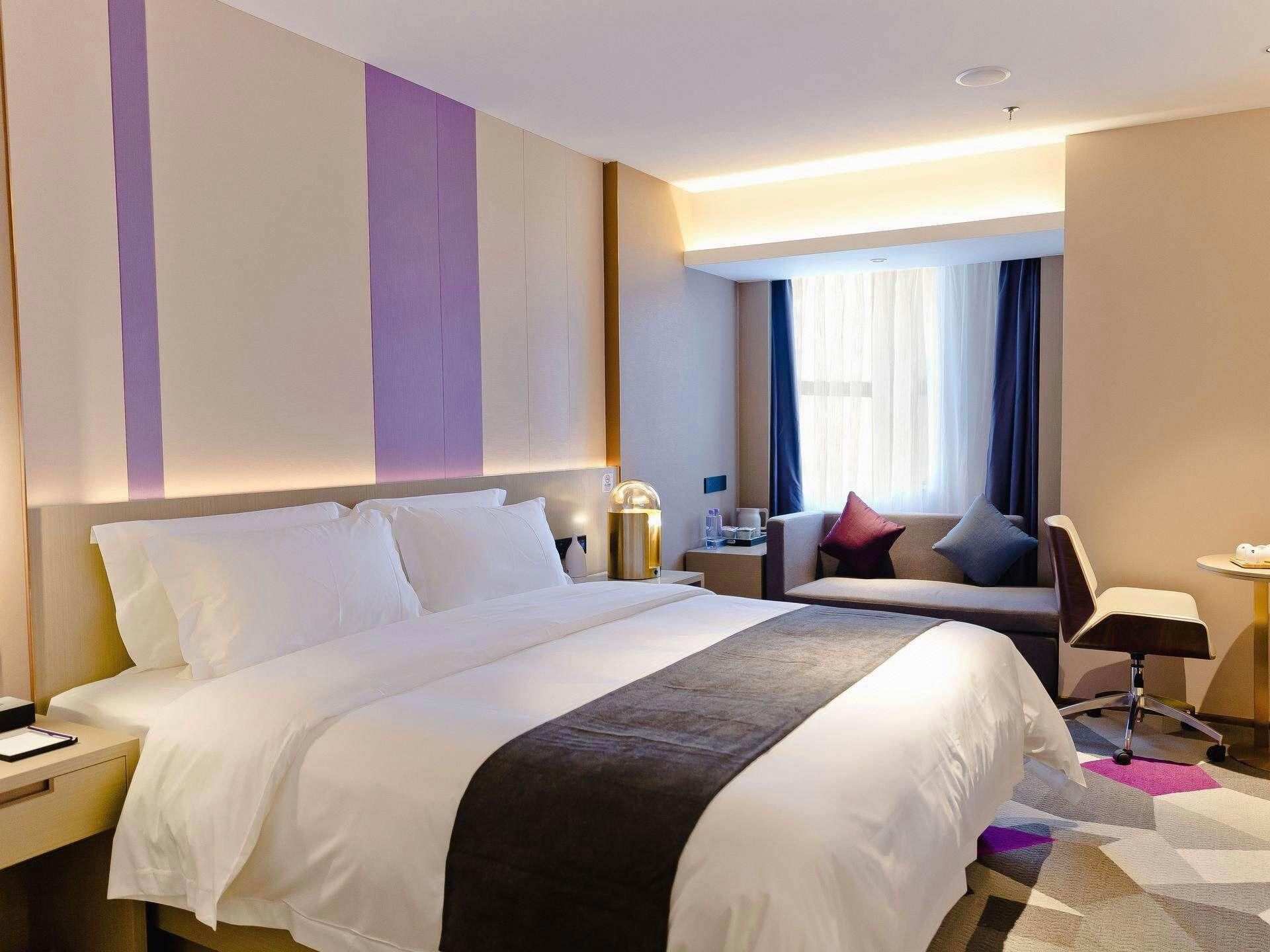WH - Deluxe Bed Room