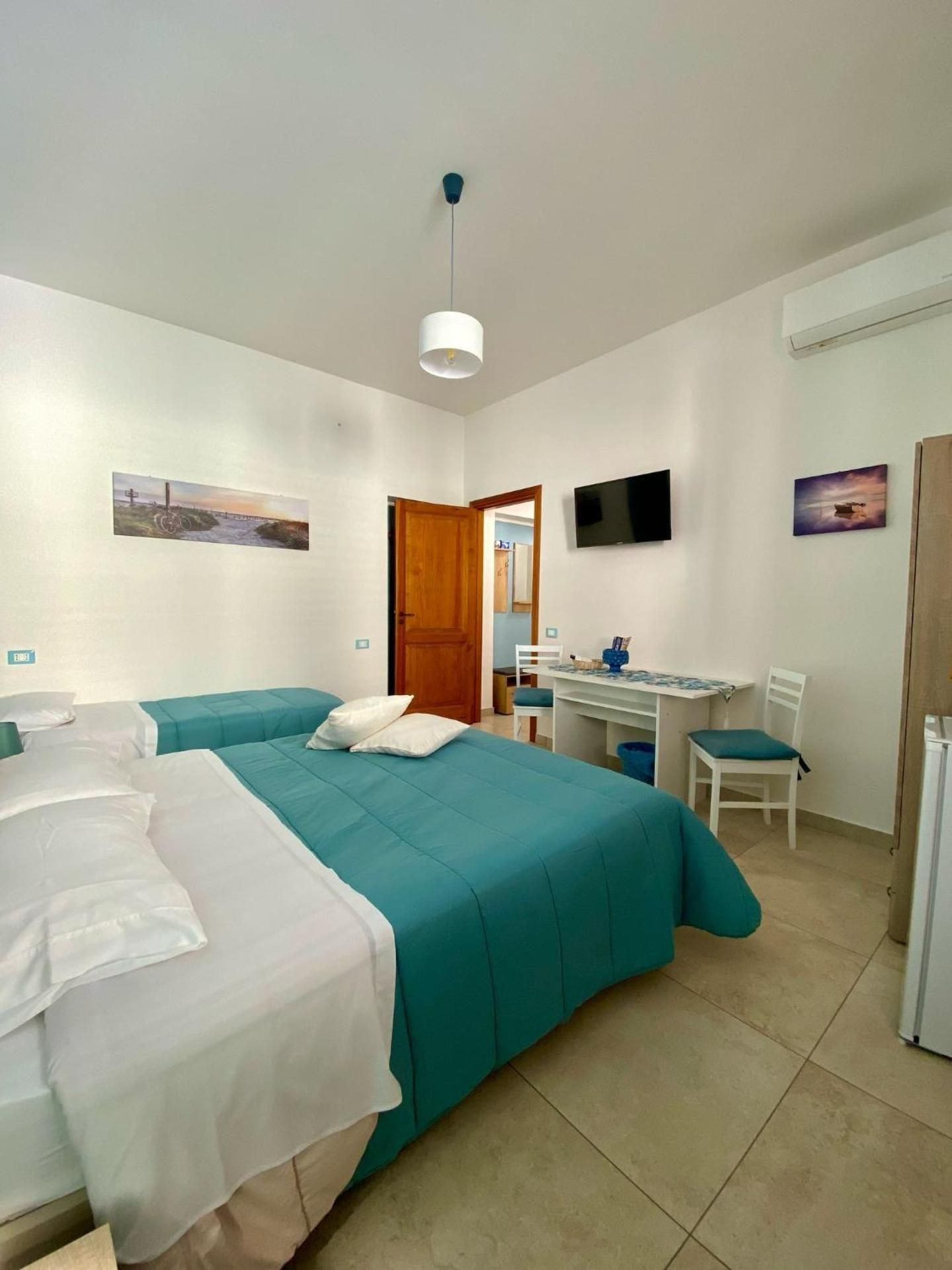 La Capinera Holidays